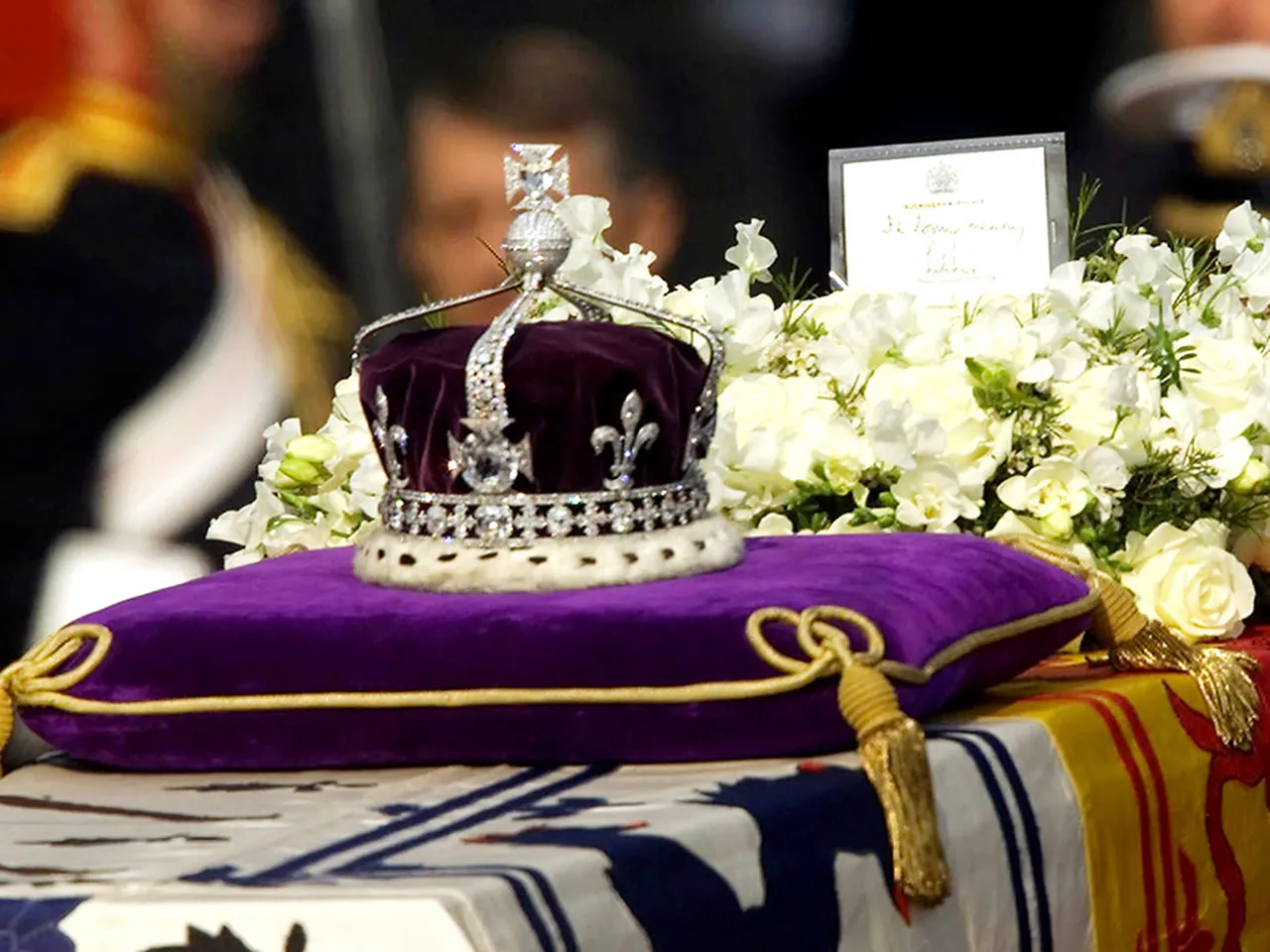 Koh-i-Noor Diamond: The Mountain of Light and the Throne of Lahore